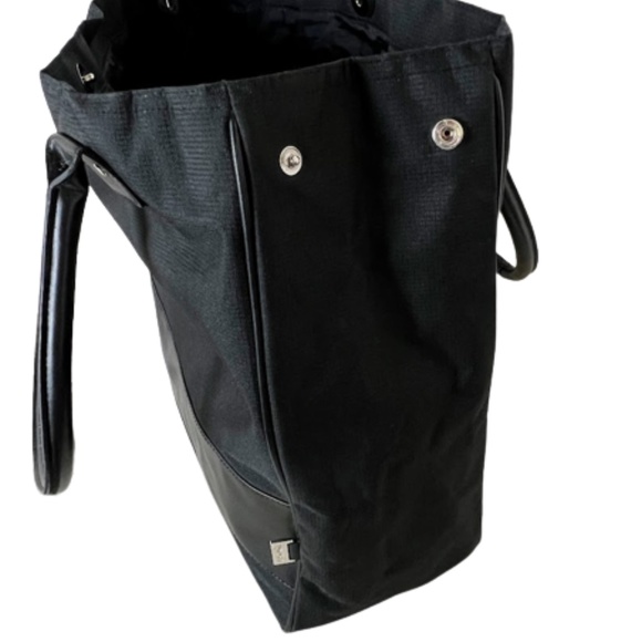 Calvin Klein Large Tote/Travel Bag 🎉3X Host Pick🎉 - Picture 7 of 9